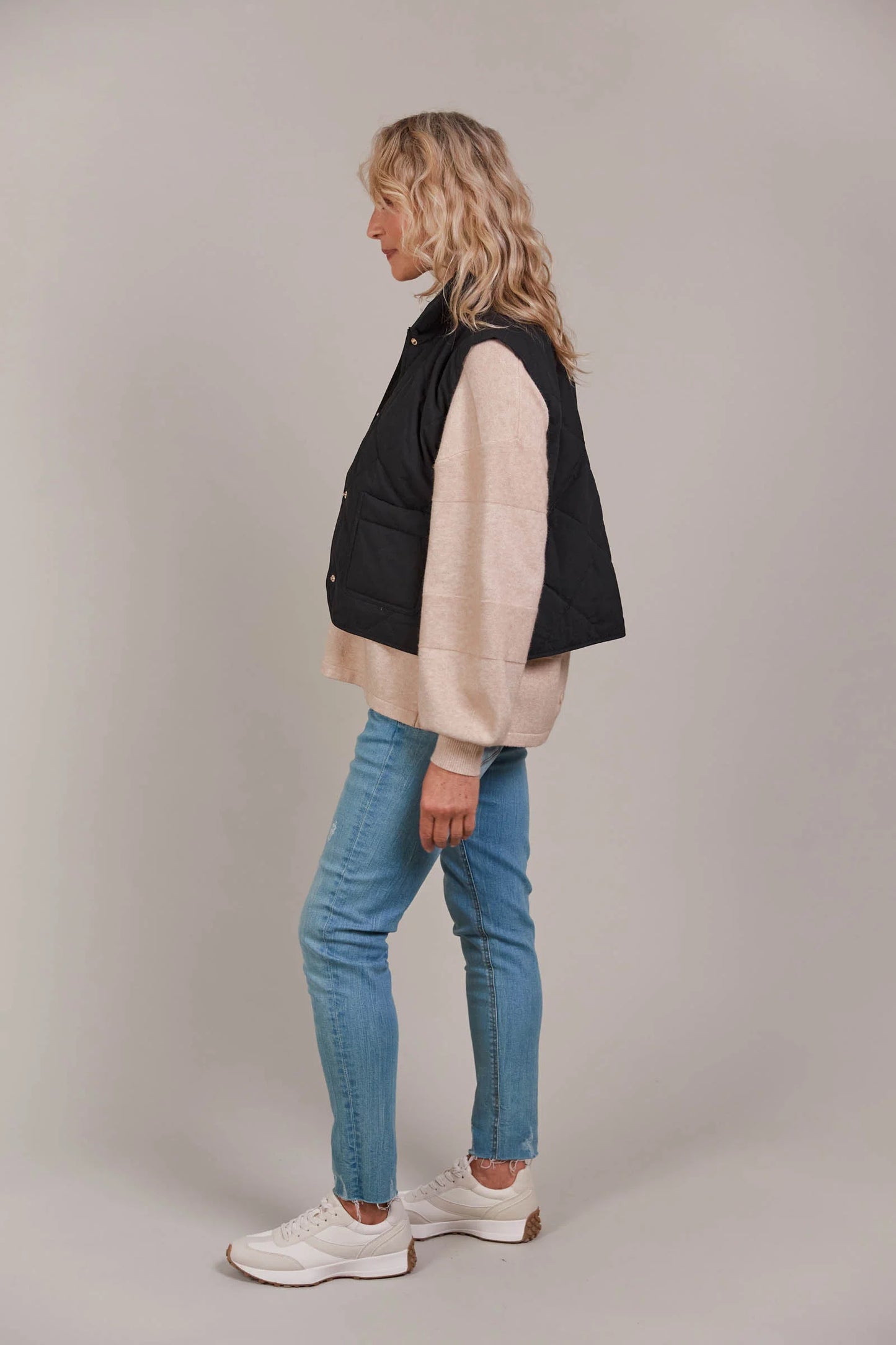 Argo Crop Vest - 2 Colours by eb&ive
