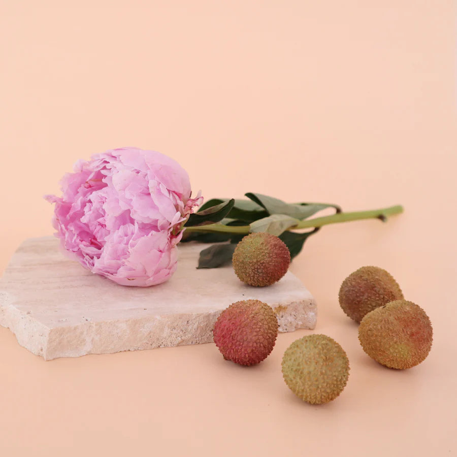 Lychee & Peony Wood Wick Candle