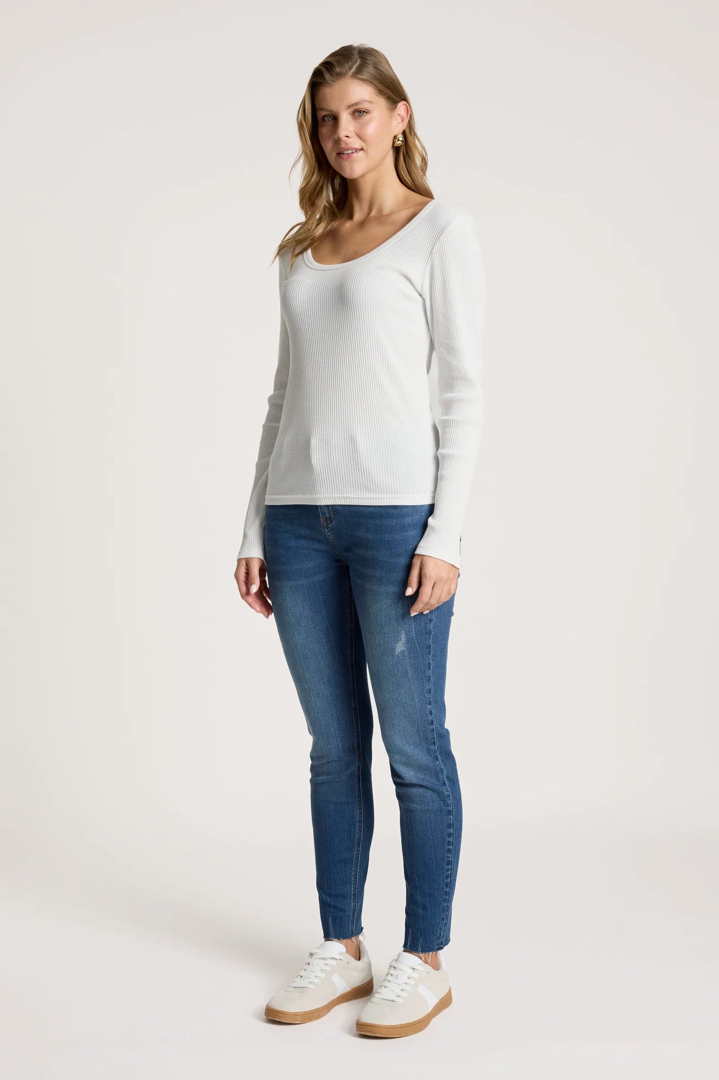 PLAGE LONG SLEEVE TSHIRT - WHITE by Eb&ive