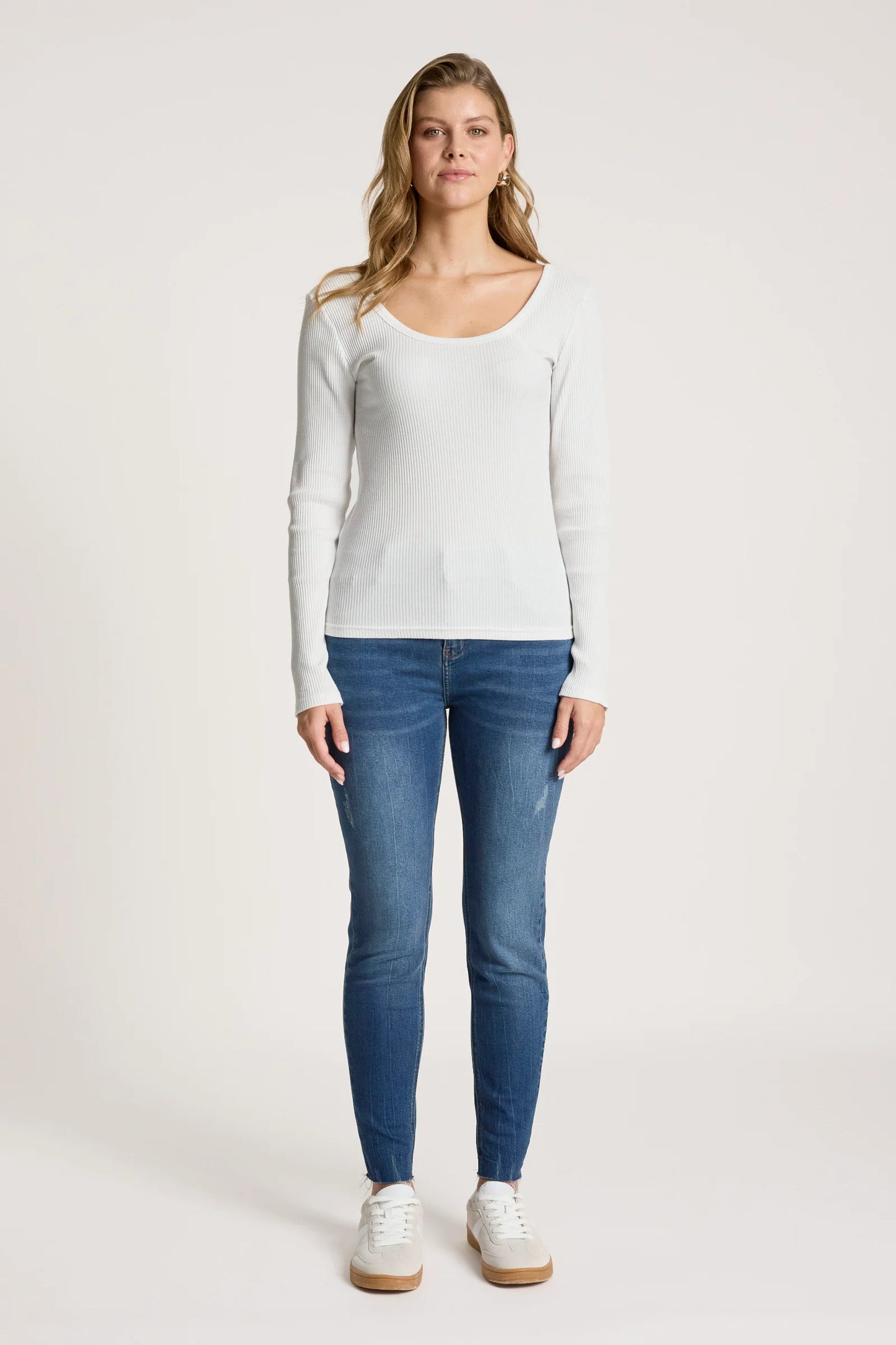 PLAGE LONG SLEEVE TSHIRT - WHITE by Eb&ive