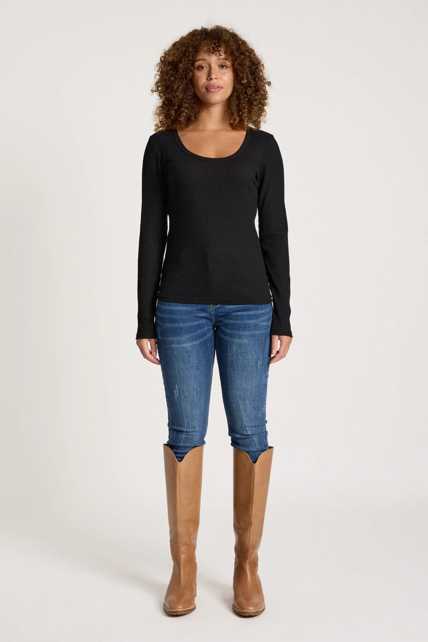 PLAGE LONG SLEEVE TSHIRT - BLACK by Eb&ive
