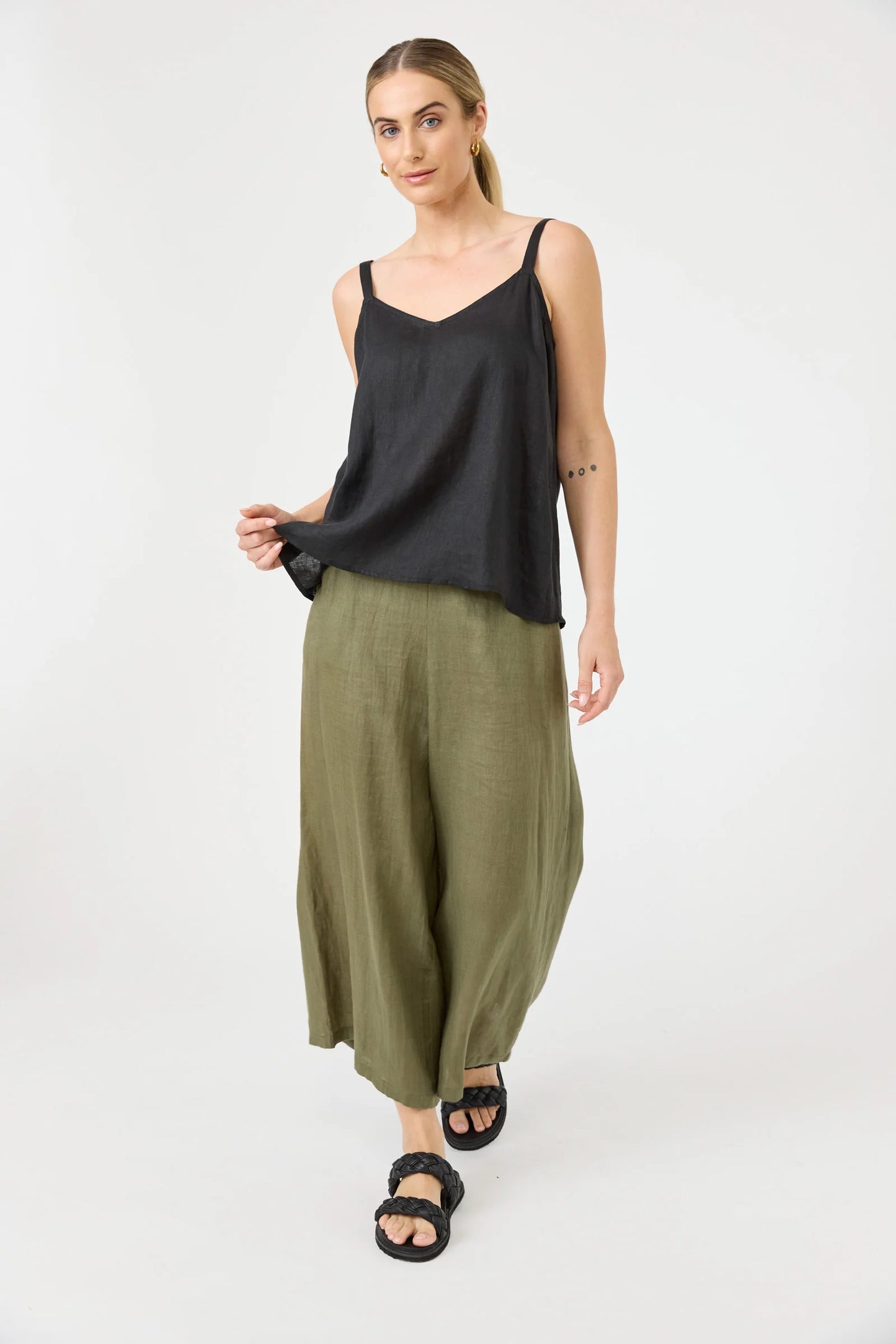 STUDIO TANK - EBONY by eb&ive
