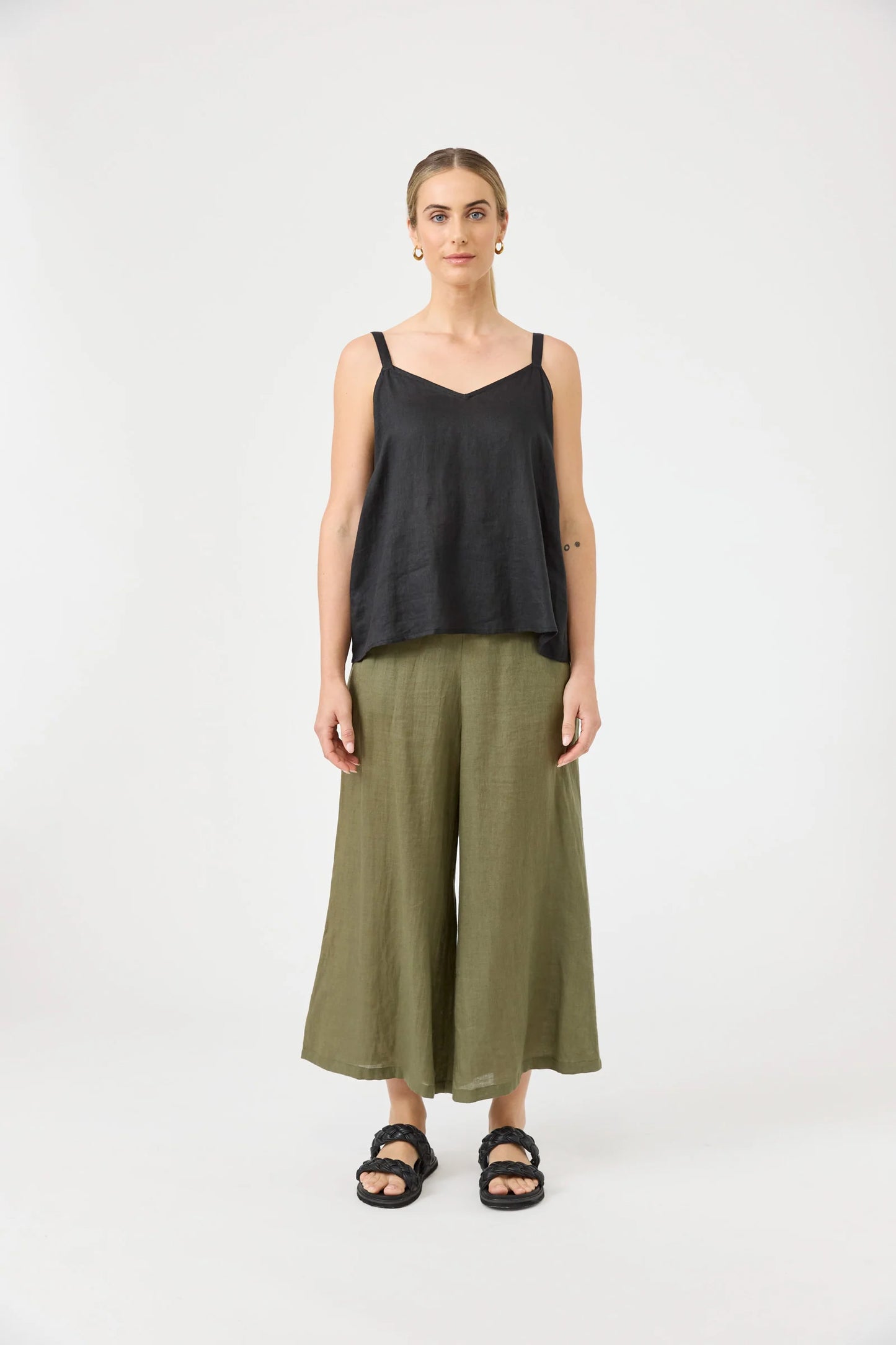 STUDIO TANK - EBONY by eb&ive