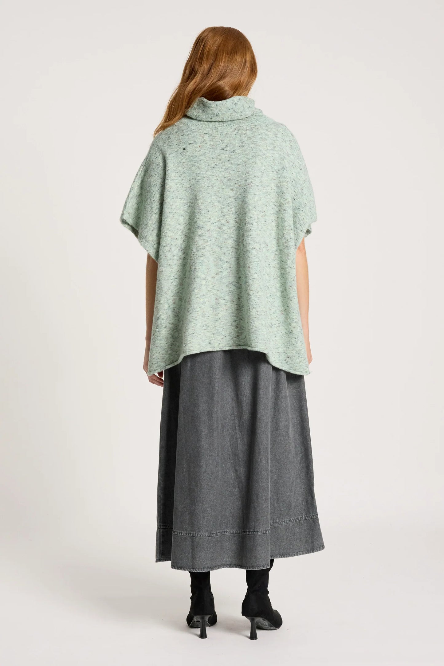 ZARDA PONCHO - SAGE by Eb & Ive