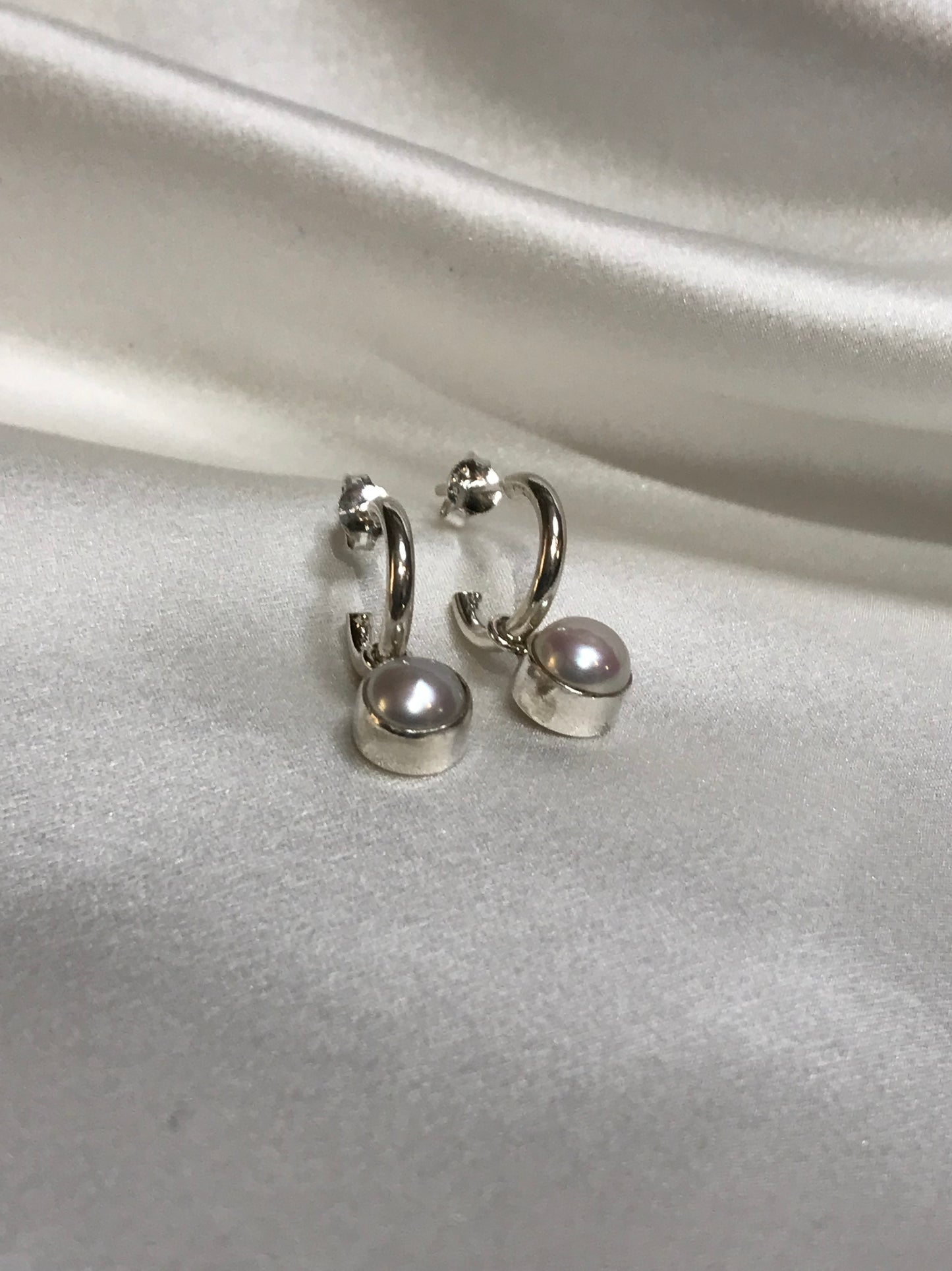 Pearl Earrings Lux by Melanie Woods