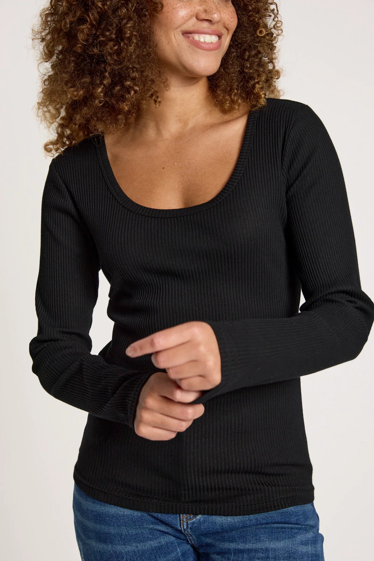 PLAGE LONG SLEEVE TSHIRT - BLACK by Eb&ive