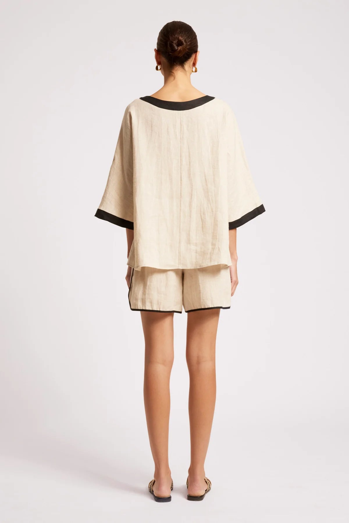 MARIS RELAXED SPLICE TOP - TUSK / BLACK by Eb&ive