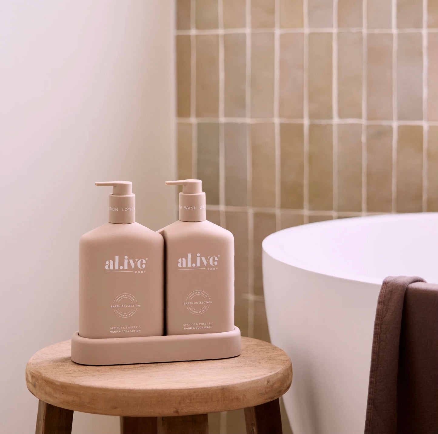 Alive Body Wash & Lotion Duo + Tray - Apricot & Sweet Fig