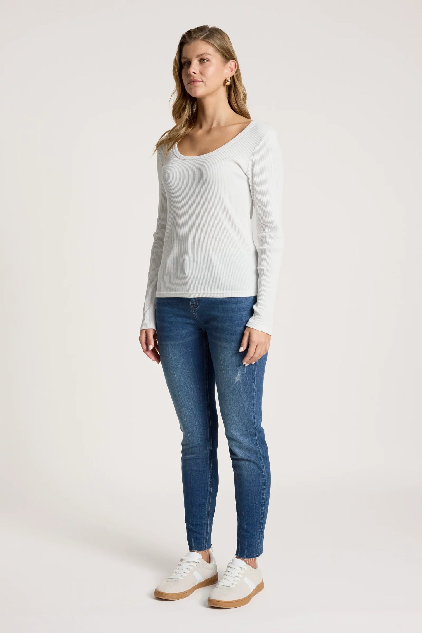 PLAGE LONG SLEEVE TSHIRT - WHITE by Eb&ive