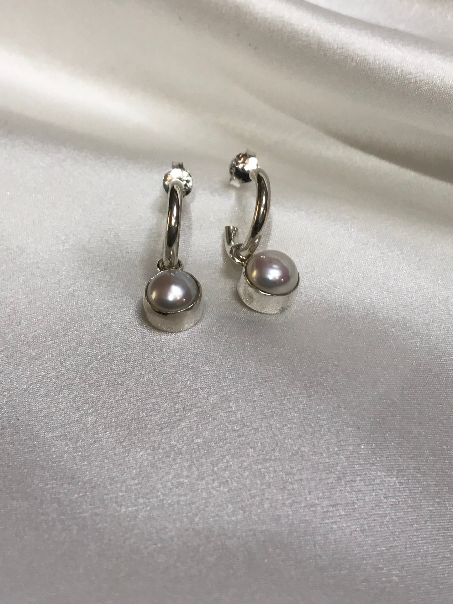 Pearl Earrings Lux by Melanie Woods