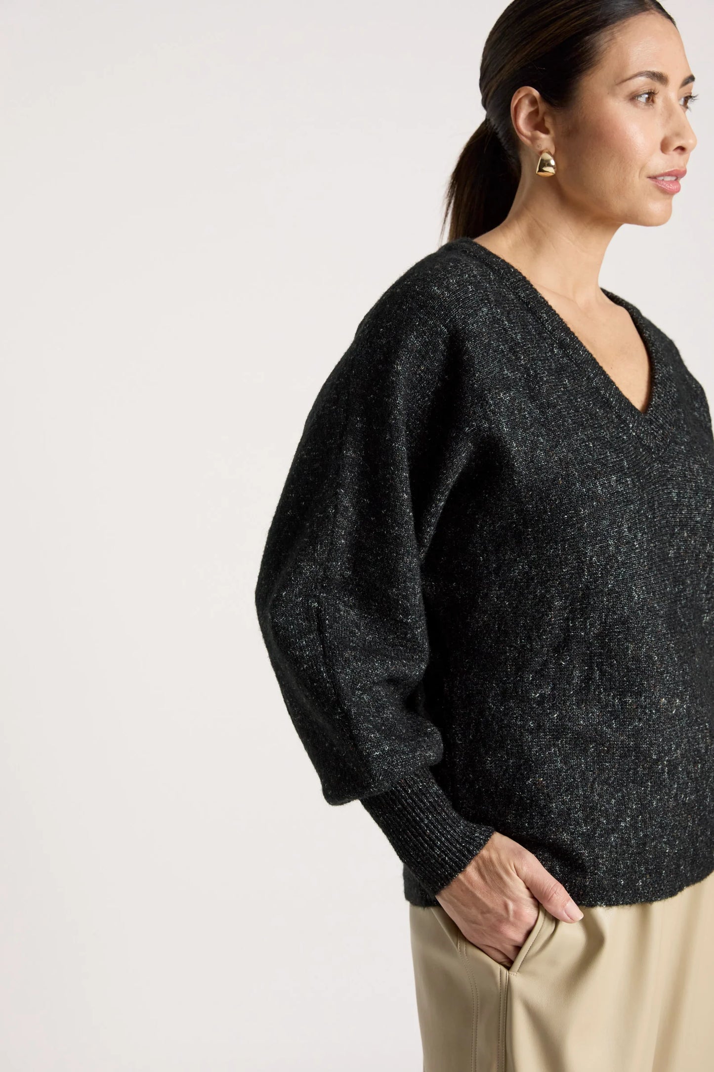 ZARDA JUMPER - BLACK by Eb&ive