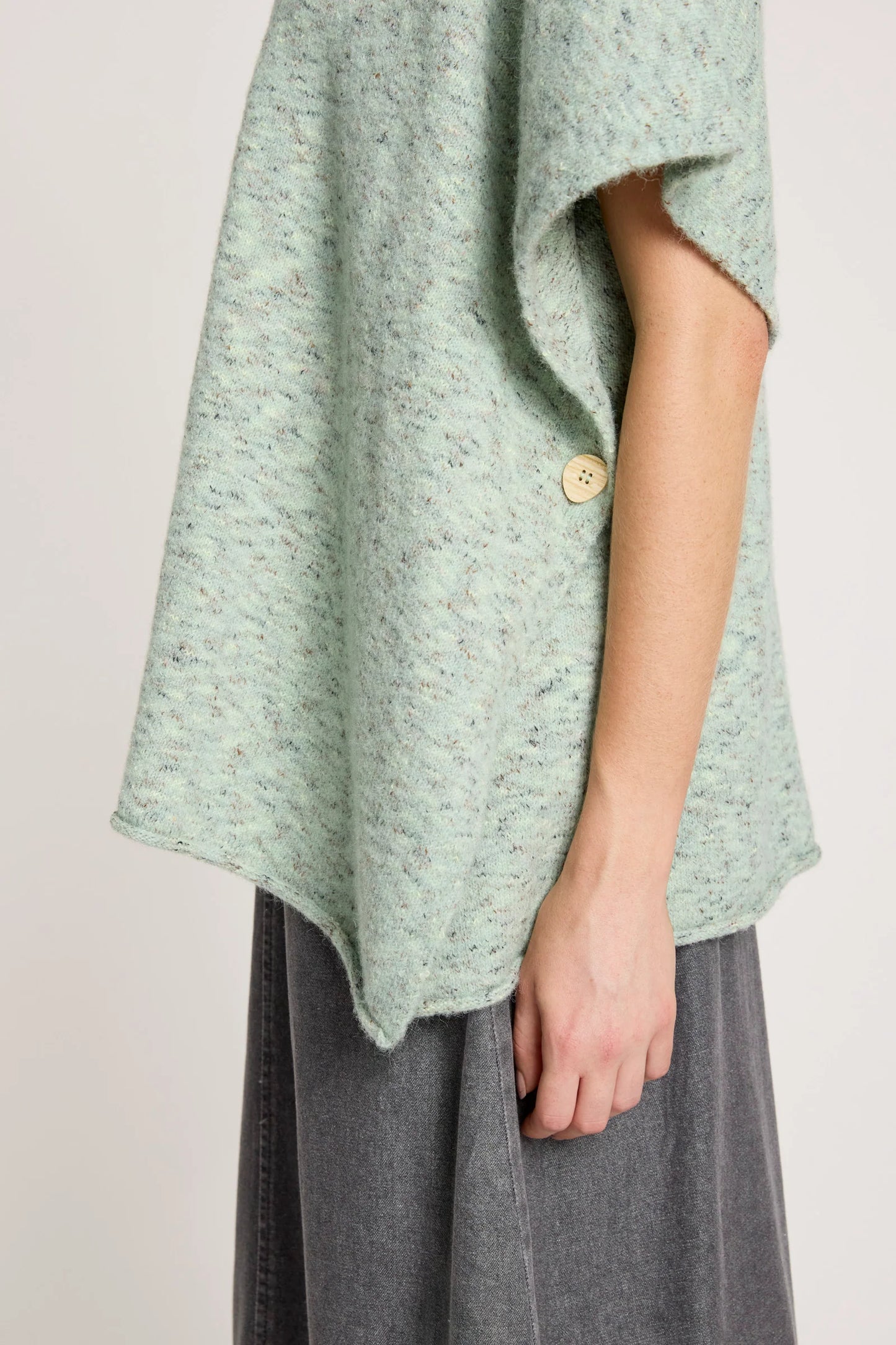 ZARDA PONCHO - SAGE by Eb & Ive