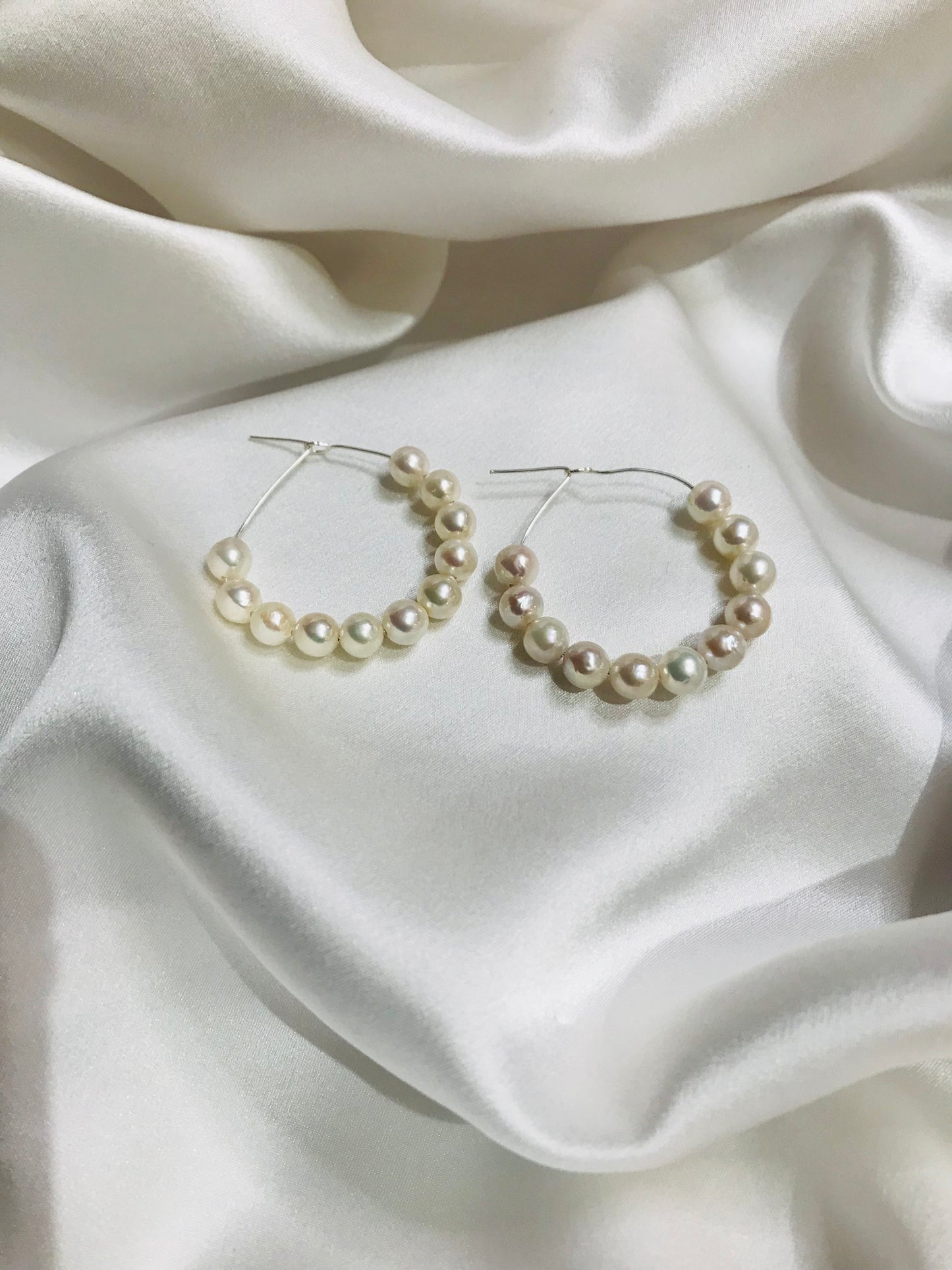 3cm Freshwater Pearl Hoop Earrings by Melanie Woods