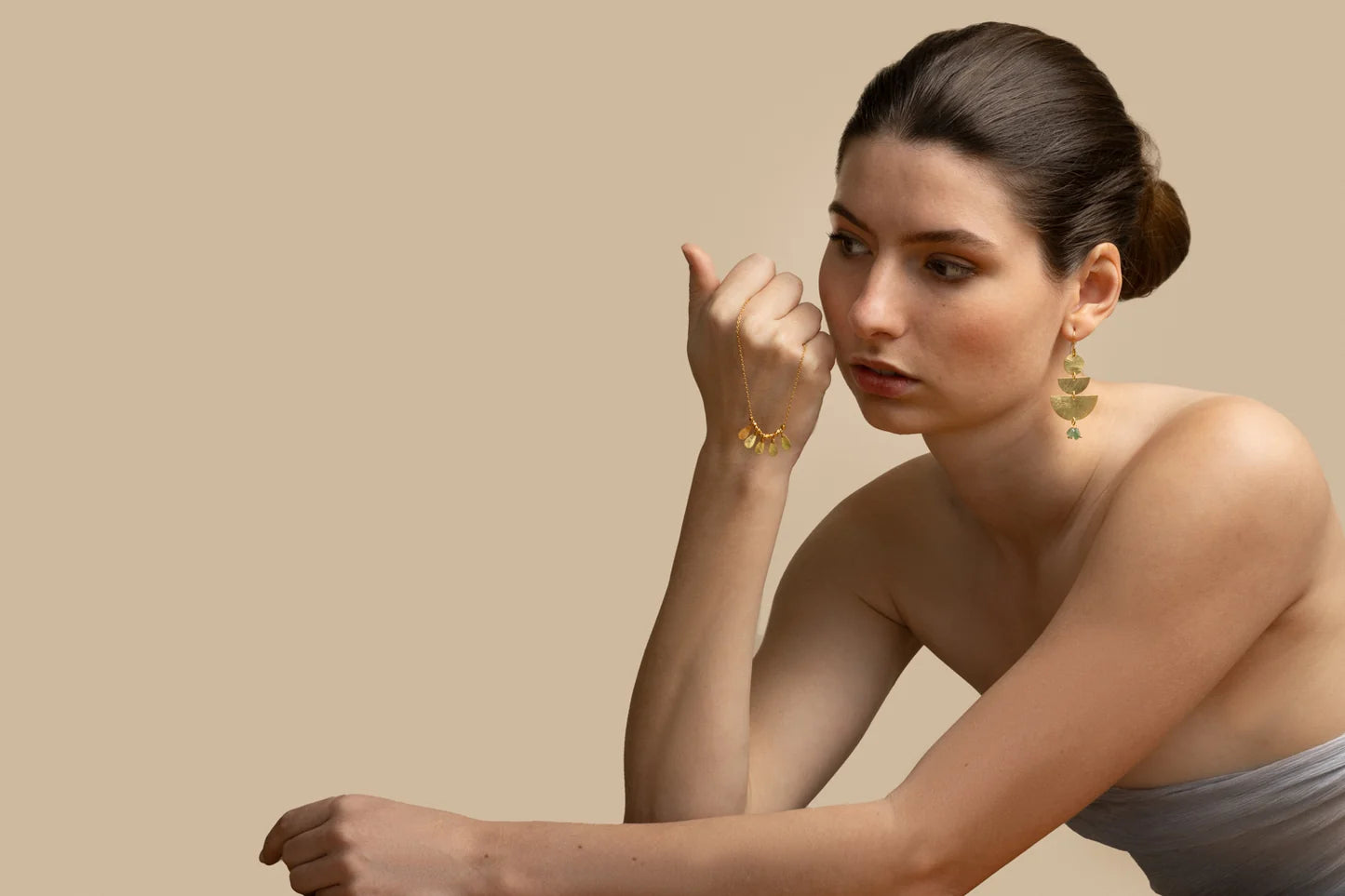 Euro Gold Gemstone Fan Drop Earrings - Green Chalcedony