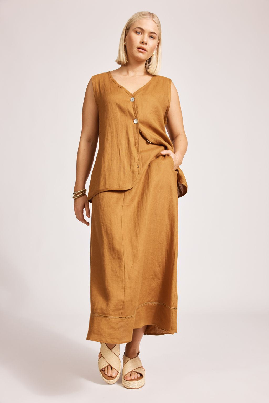 MIRAMAR VEST - CARAMEL by eb&ive
