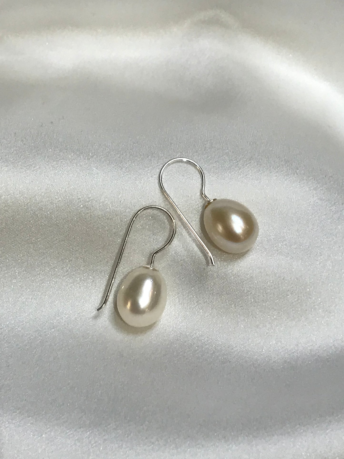 Freshwater Pearl Earrings by Melanie Woods