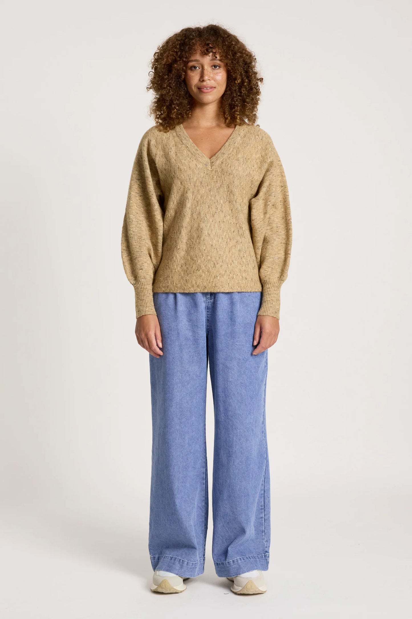 ZARDA JUMPER - MOCHA by Eb&ive