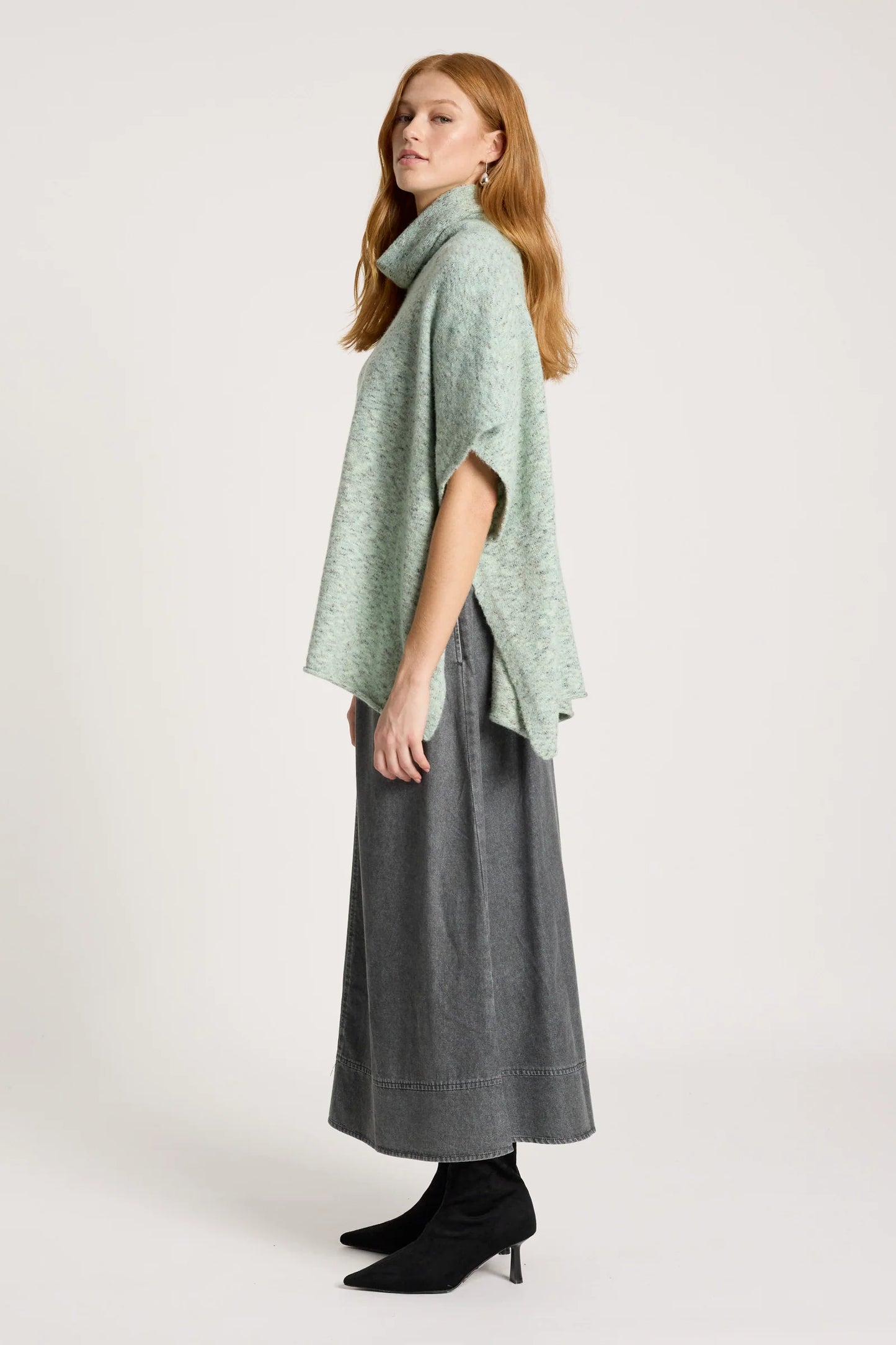 ZARDA PONCHO - SAGE by Eb & Ive