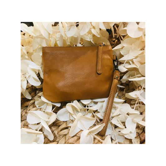 Rugged Hide Leather Clutch - Gili Tan